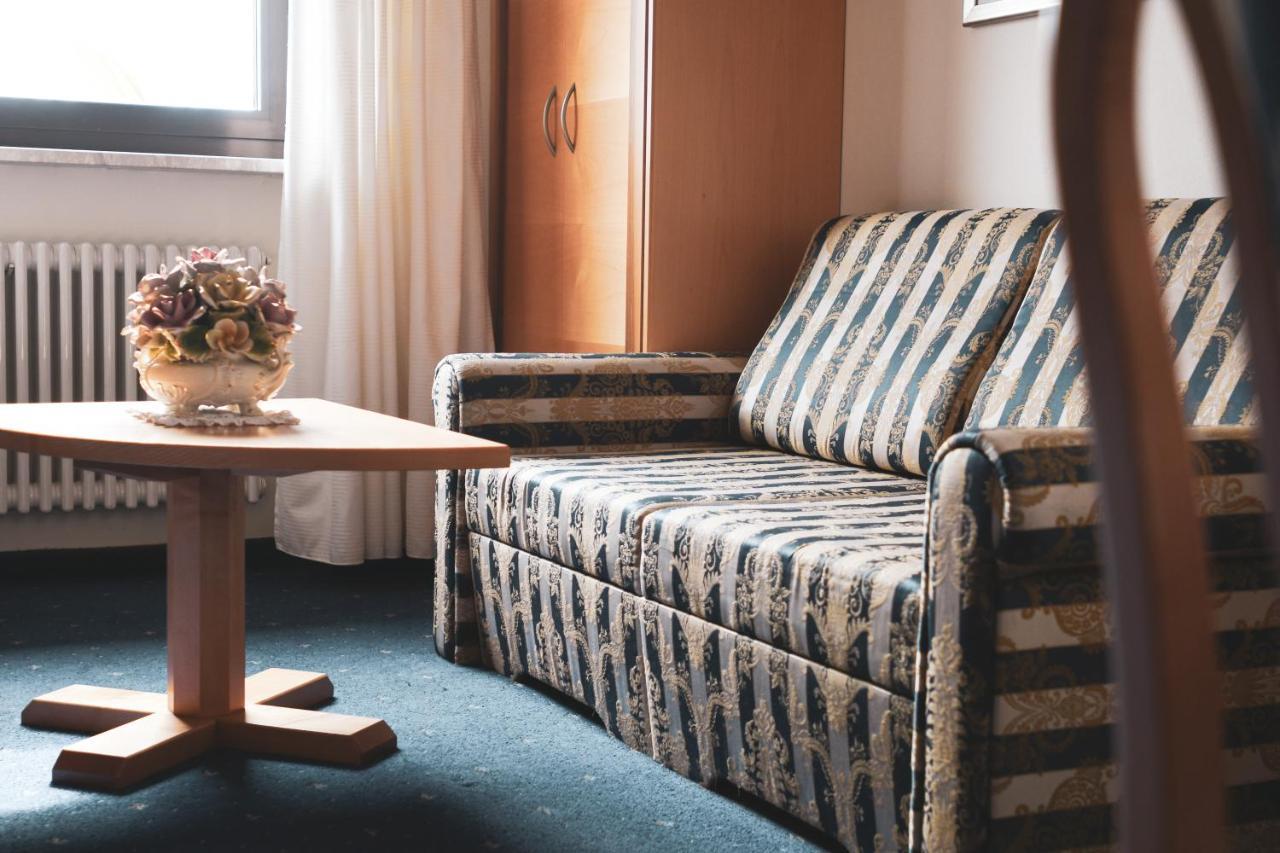 Pension Schweigkofler Tirolo Esterno foto